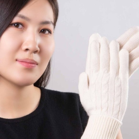 white winter gloves | Best winter gloves | Cashmere wool gloves | Hand gloves - Picture 2 of 9